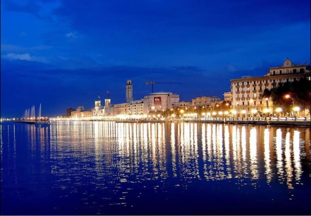 Casa Vacanze Manthy Posizione Centrale Bari Extérieur photo